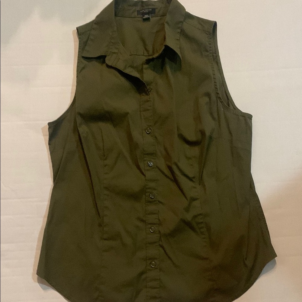 Ann Taylor Olive Green Sleeveless Button-Up Top